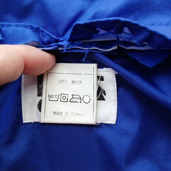Lot One Cobalt Blue Vintage Nylon Raincoat Medium button up belt pockets - Picture 11 of 15